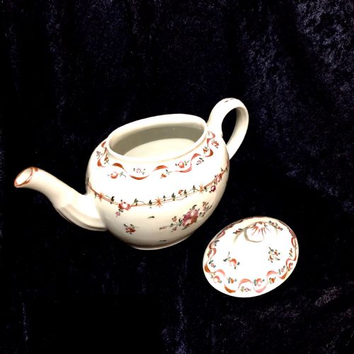 A LATE 18TH CENTURY NEWHALL TEAPOT - ADDITIONAL PHOTO 3