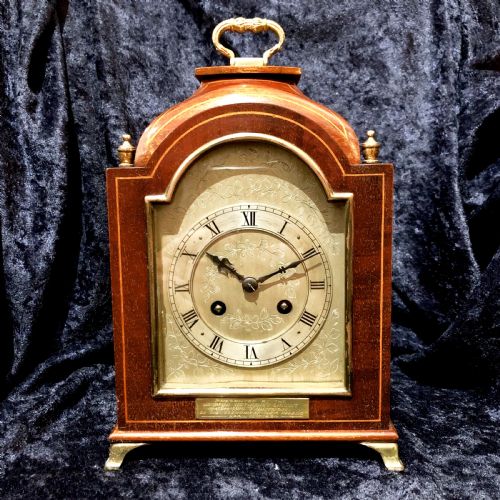a small edwardian mahogany mantel clock - CATEGORY: ANTIQUE CLOCKS - DATED EDWARDIAN