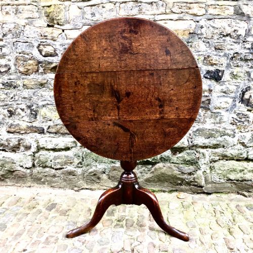an early george iii oak tripod table - CATEGORY: ANTIQUE TABLES - DATED GEORGIAN