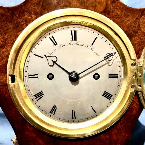 A FINE WILLIAM IV WALNUT BRACKET CLOCK BY PAYNE CO - ADDITIONAL PHOTO 4