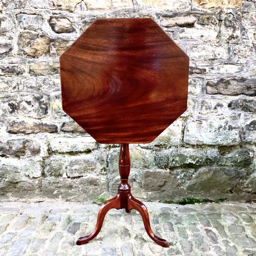 a george iii mahogany tilttop wine table - CATEGORY: ANTIQUE TABLES - DATED GEORGIAN