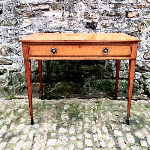 a george iii sheraton satinwood side table - CATEGORY: ANTIQUE TABLES - DATED GEORGIAN