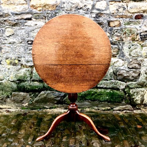 A GEORGE III OAK TRIPOD WINE TABLE - ADDITIONAL PHOTO 1