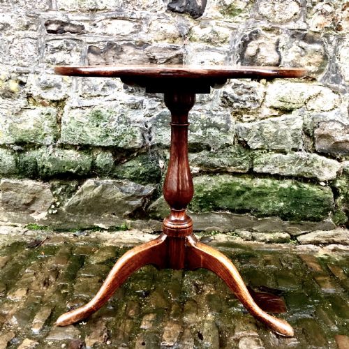A GEORGE III OAK TRIPOD WINE TABLE - ADDITIONAL PHOTO 2