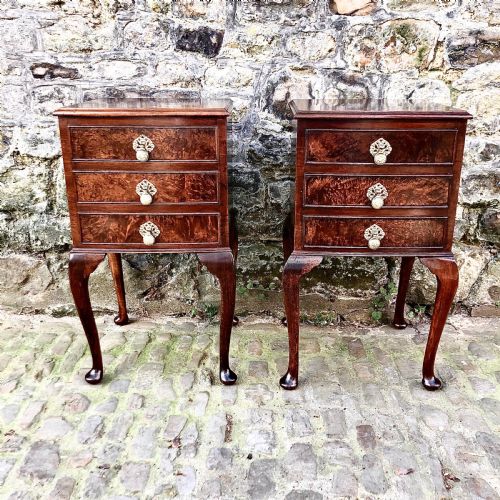 a pair of early 20th century walnut bedside tables - CATEGORY: ANTIQUE CABINETS - DATED 1920