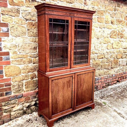 A LATE 19TH CENTURY MAHOGANY GLAZED BOOKCASE - ADDITIONAL PHOTO 2