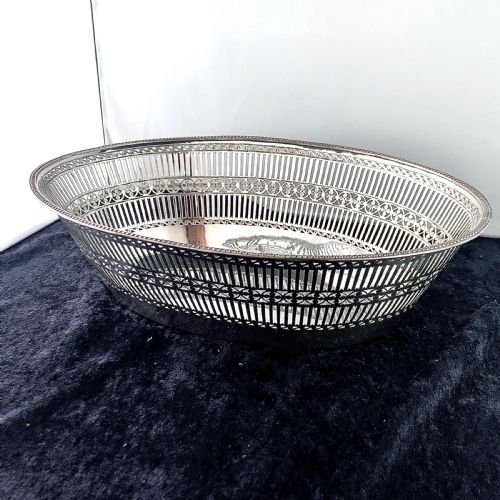 A GEORGE III OLD SHEFFIELD PLATE BREAD BASKET - ADDITIONAL PHOTO 5