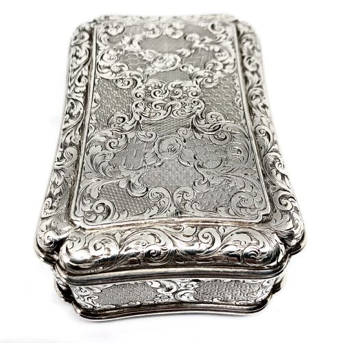 A FINE EARLY VICTORIAN SILVER PRESENTATION SNUFFBOX - ADDITIONAL PHOTO 4