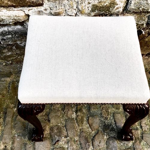 A LATE 19TH CENTURY MAHOGANY STOOL IN THE GEORGE II STYLE - ADDITIONAL PHOTO 2