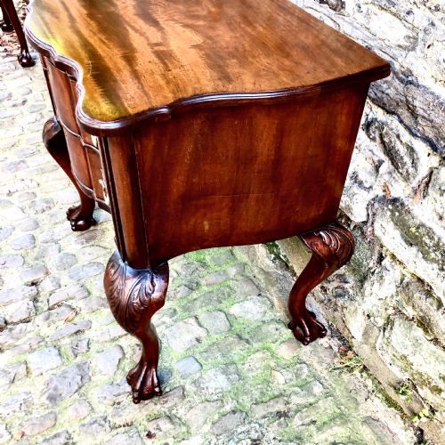 A PORTUGUESE MAHOGANY CHEST OF TWO DRAWERS - ADDITIONAL PHOTO 3