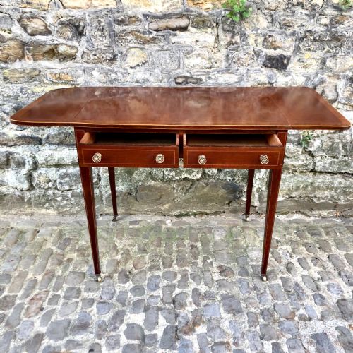 A SHERATON REVIVAL MAHOGANY SOFA TABLE - ADDITIONAL PHOTO 3