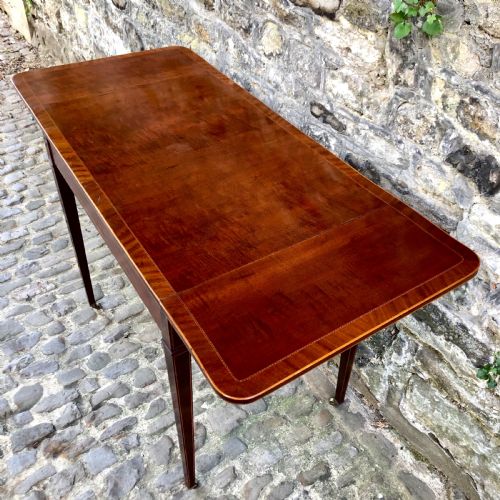 A SHERATON REVIVAL MAHOGANY SOFA TABLE - ADDITIONAL PHOTO 6