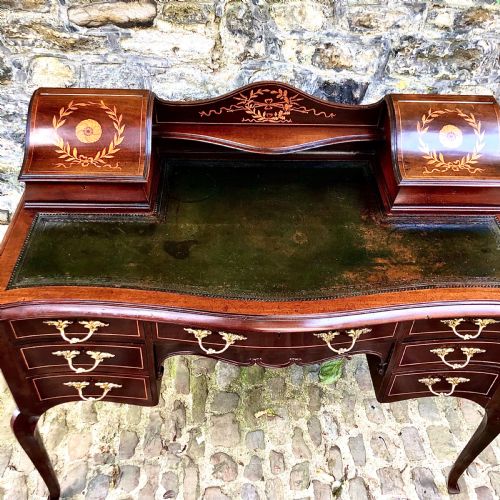 A FINE LATE 19TH CENTURY MAHOGANY WRITING TABLE DESK - ADDITIONAL PHOTO 8