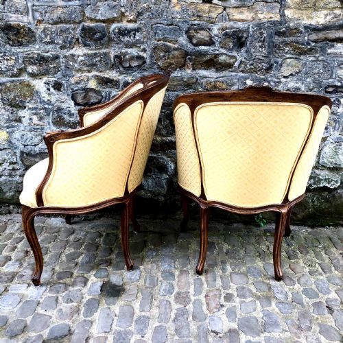 A PAIR OF LATE 19TH CENTURY FRENCH TUB ARMCHAIRS - ADDITIONAL PHOTO 4