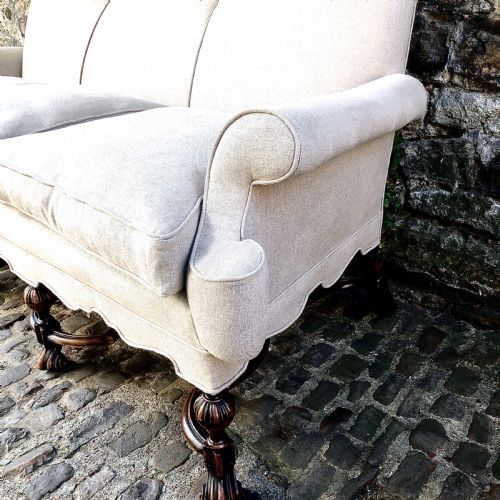 A 19TH CENTURY WILLIAM AND MARY STYLE SOFA - ADDITIONAL PHOTO 5
