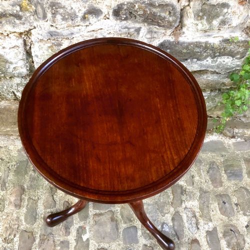 A MAHOGANY TRIPOD WINE TABLE IN THE GEORGE III STYLE - ADDITIONAL PHOTO 2