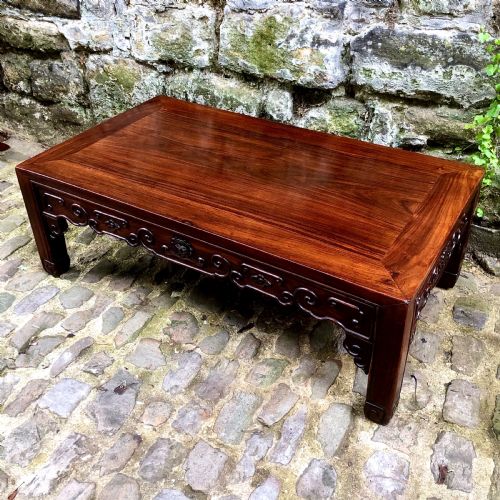 A 19TH CENTURY CHINESE ROSEWOOD LOW TABLE OR COFFEE TABLE - ADDITIONAL PHOTO 1