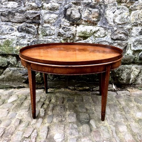 an edwardian mahogany traytop coffee table - CATEGORY: ANTIQUE TABLES - DATED EDWARDIAN