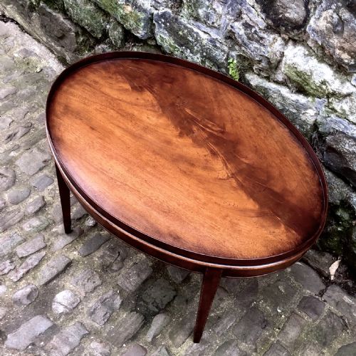 AN EDWARDIAN MAHOGANY TRAYTOP COFFEE TABLE - ADDITIONAL PHOTO 4