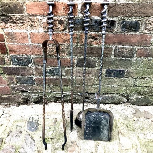AN EARLY 20TH CENTURY STEEL COMPANION SET OF FIRE IRONS - ADDITIONAL PHOTO 6
