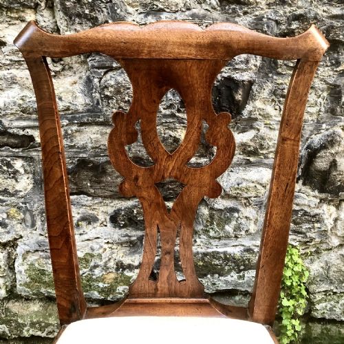A GEORGE II WALNUT CHIPPENDALE SIDE CHAIR - ADDITIONAL PHOTO 1