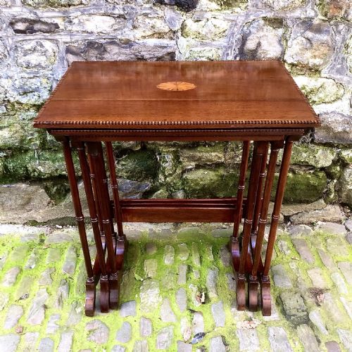 AN EDWARDIAN NEST OF THREE TABLES - ADDITIONAL PHOTO 1