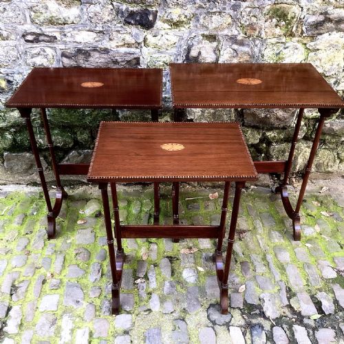 AN EDWARDIAN NEST OF THREE TABLES - ADDITIONAL PHOTO 5