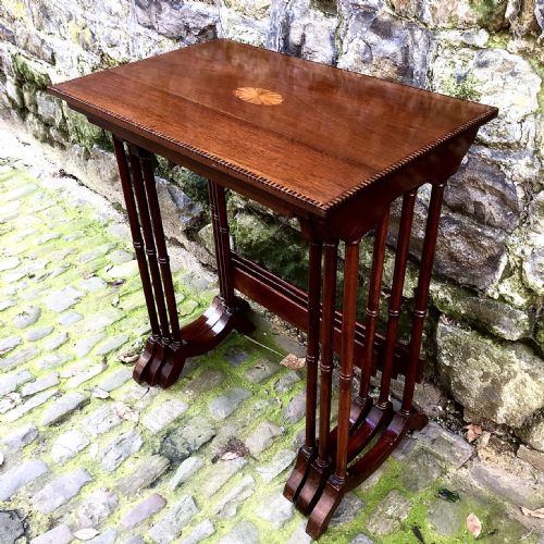 AN EDWARDIAN NEST OF THREE TABLES - ADDITIONAL PHOTO 6