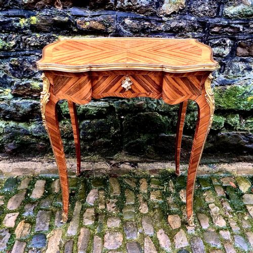 a fine louis xv style kingwood side table - CATEGORY: ANTIQUE TABLES - DATED 1860