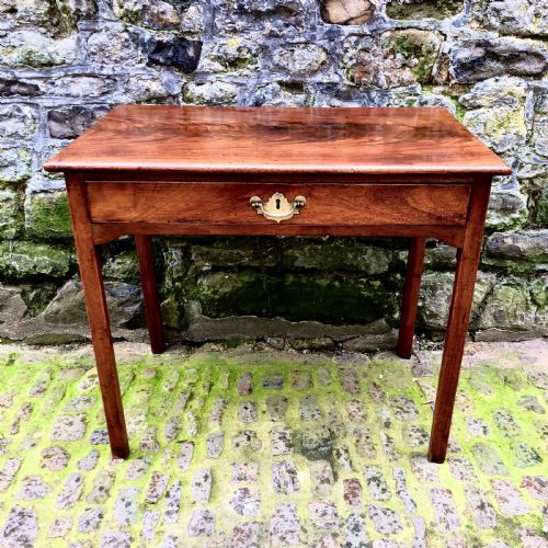 a george ii mahogany console table - CATEGORY: ANTIQUE TABLES - DATED GEORGIAN