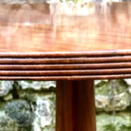 A SMALL REGENCY MAHOGANY CIRCULAR PEDESTAL TABLE - ADDITIONAL PHOTO 6
