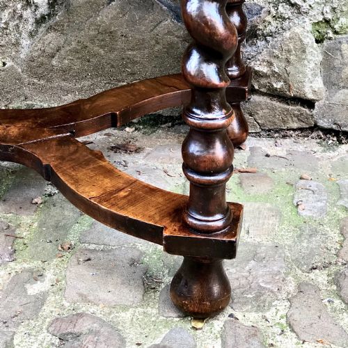A LATE 19TH CENTURY WALNUT LOWBOY IN THE LATE 17TH CENTURY STYLE - ADDITIONAL PHOTO 6