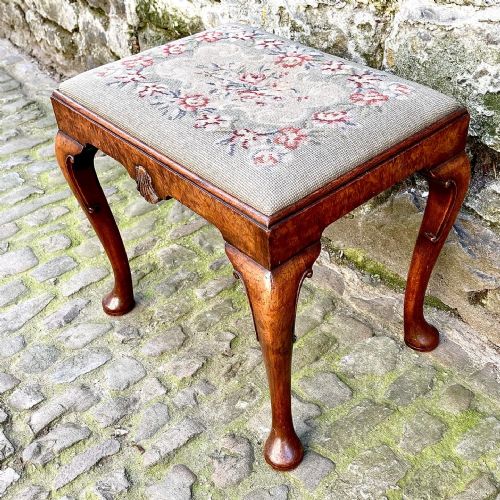A QUEEN ANNE STYLE BURR WALNUT STOOL - ADDITIONAL PHOTO 4