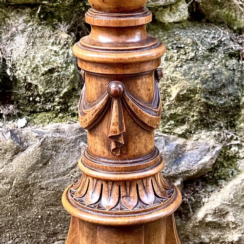 AN UNUSUAL VICTORIAN BURR WALNUT AND BOXWOOD TRIPOD WINE TABLE - ADDITIONAL PHOTO 2