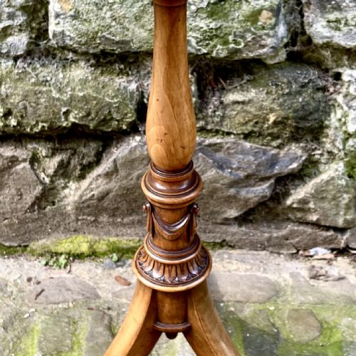 AN UNUSUAL VICTORIAN BURR WALNUT AND BOXWOOD TRIPOD WINE TABLE - ADDITIONAL PHOTO 7