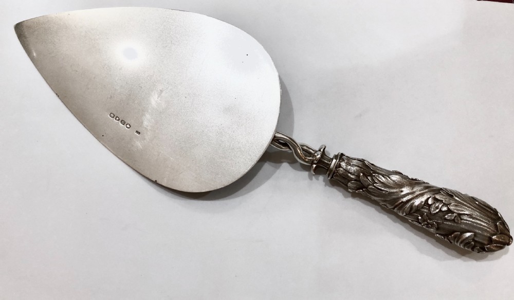 A fine Victorian silver presentation trowel or cake slice View II
