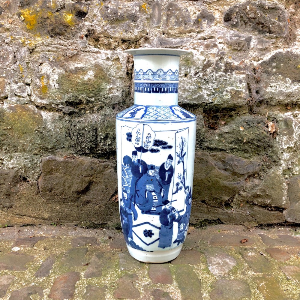 A Qing Dynasty blue and white Rolo vase