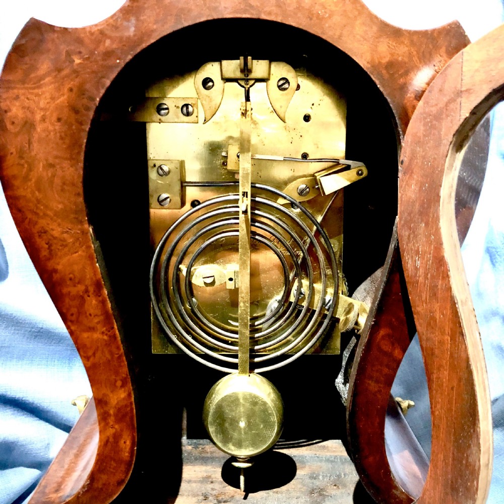 A fine William IV walnut bracket clock by Payne & Co View VI