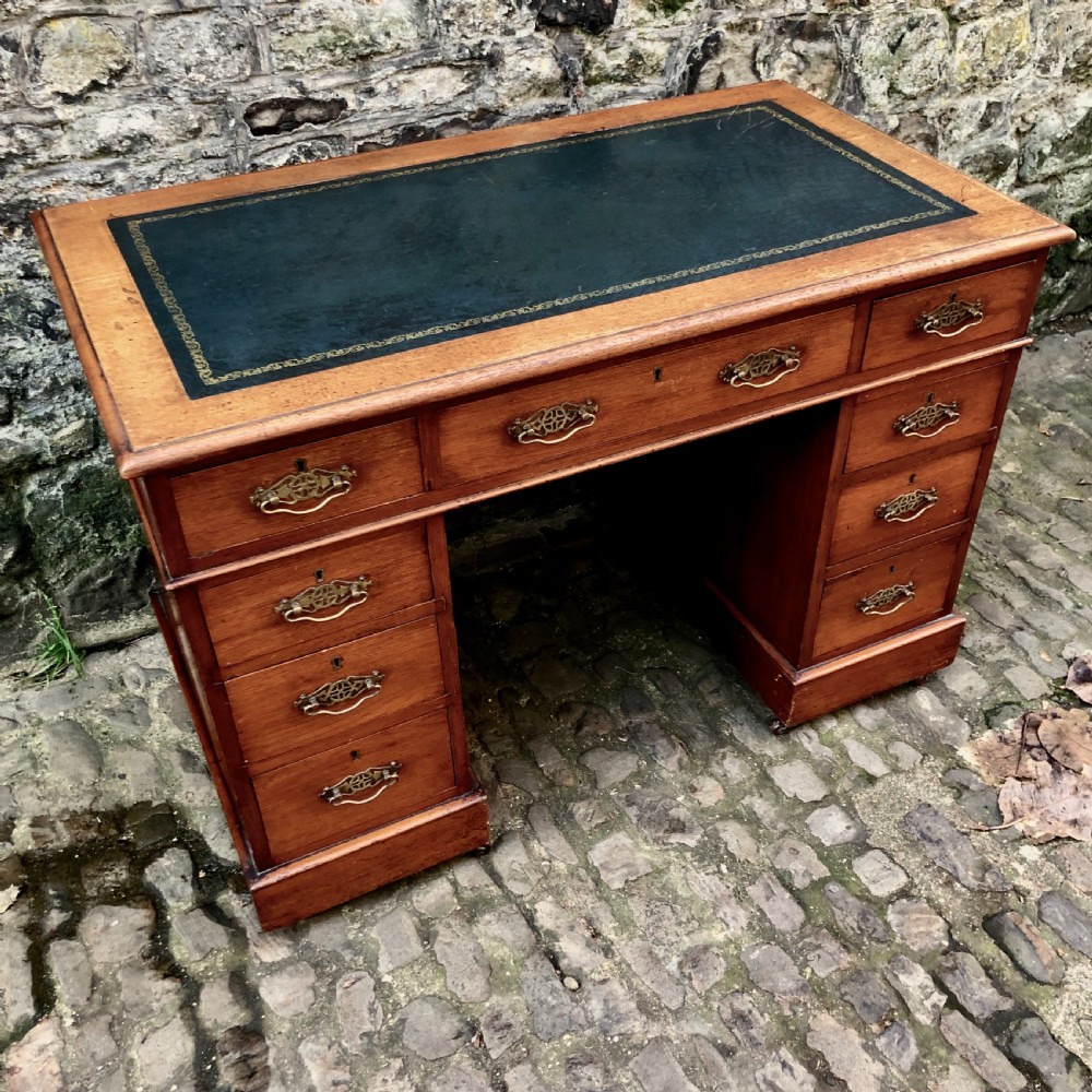 A small Edwardian walnut pedestal desk View III