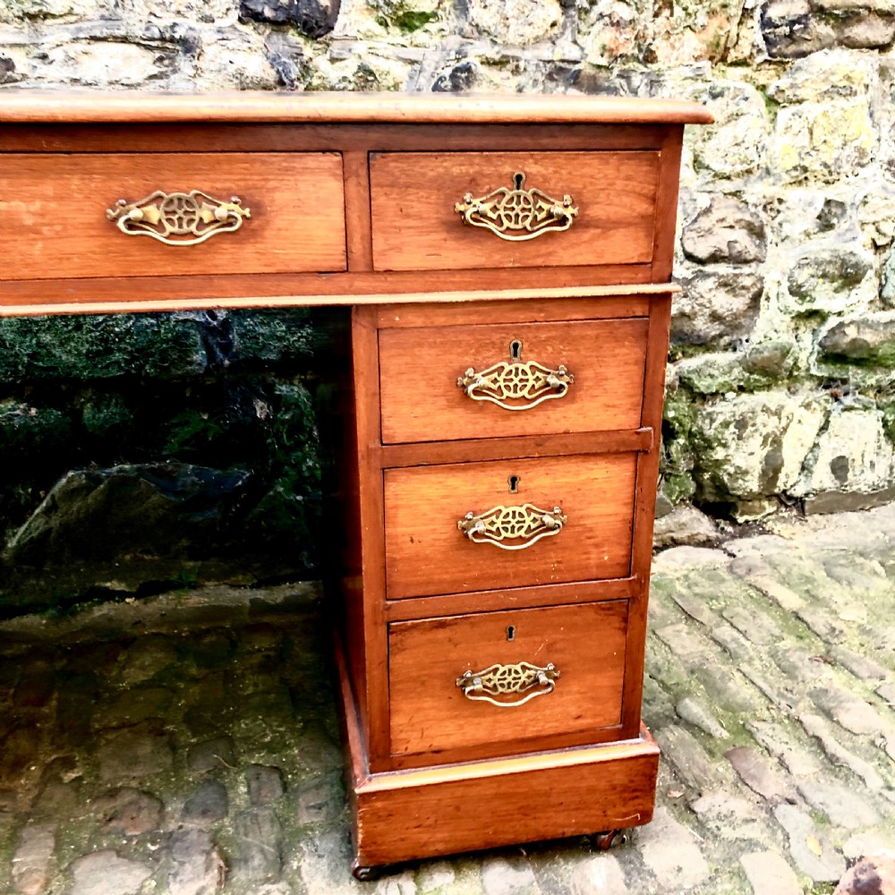 A small Edwardian walnut pedestal desk View V