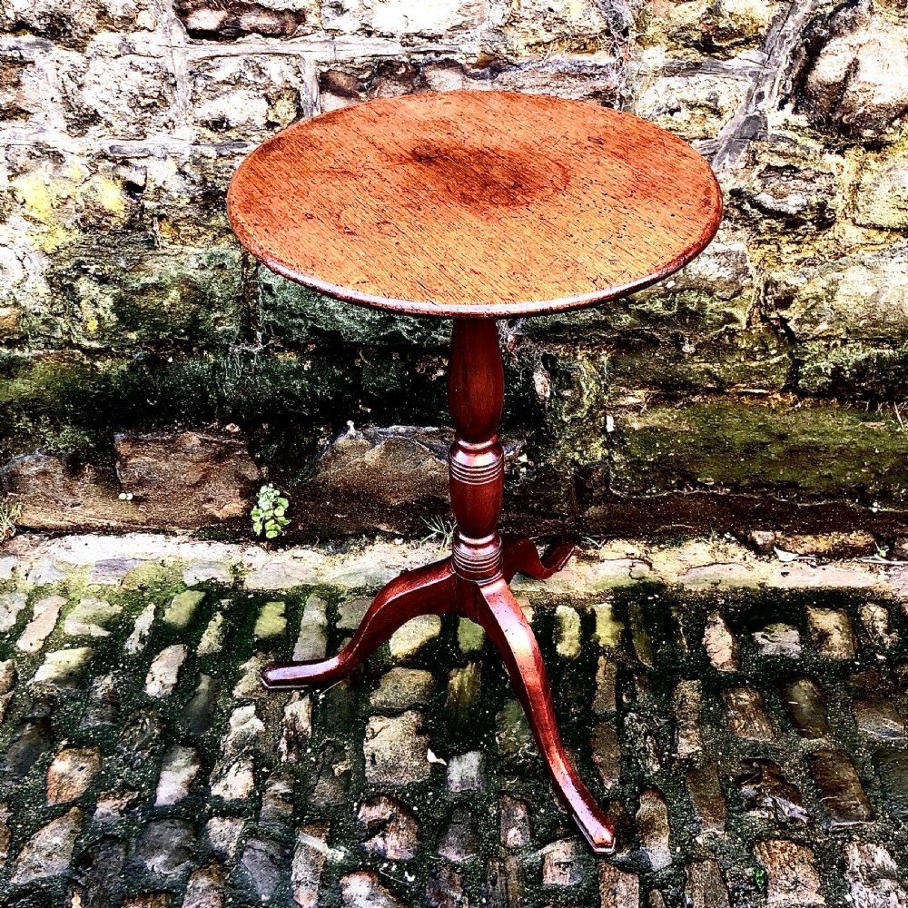 A Regency Mahogany tripod wine table 