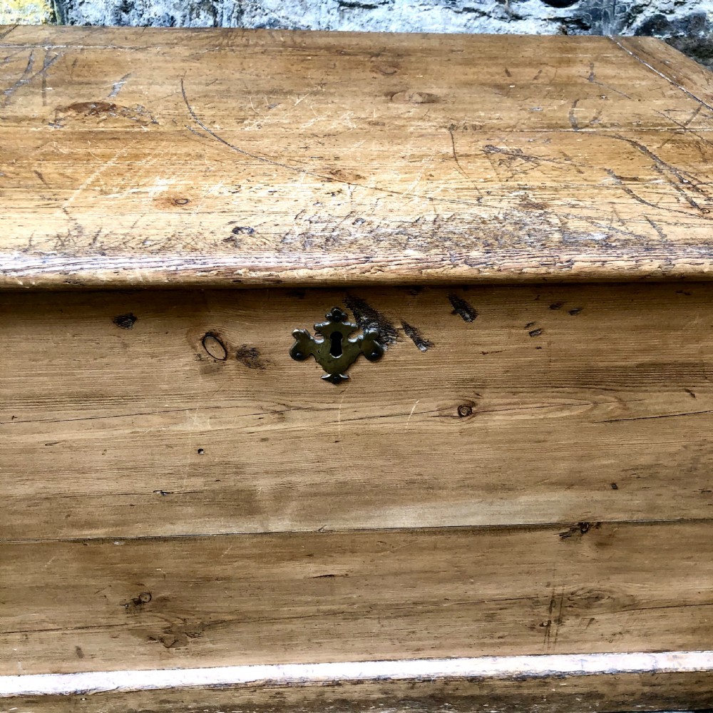 A pair of early 19th century pine blanket boxes or sailors trunks View VII