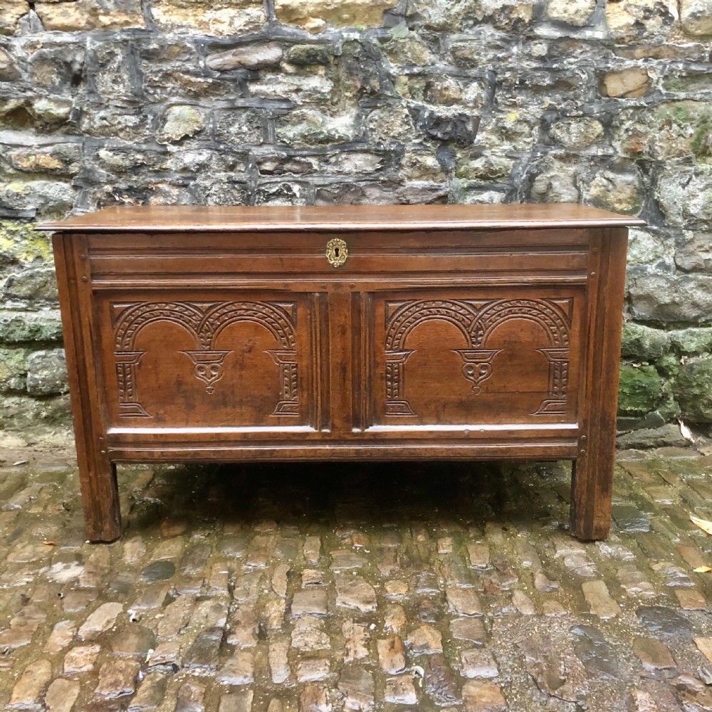 An early 18th century oak coffer View VI