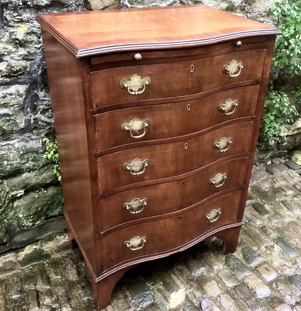 An Edwardian mahogany chest of drawers  View IV