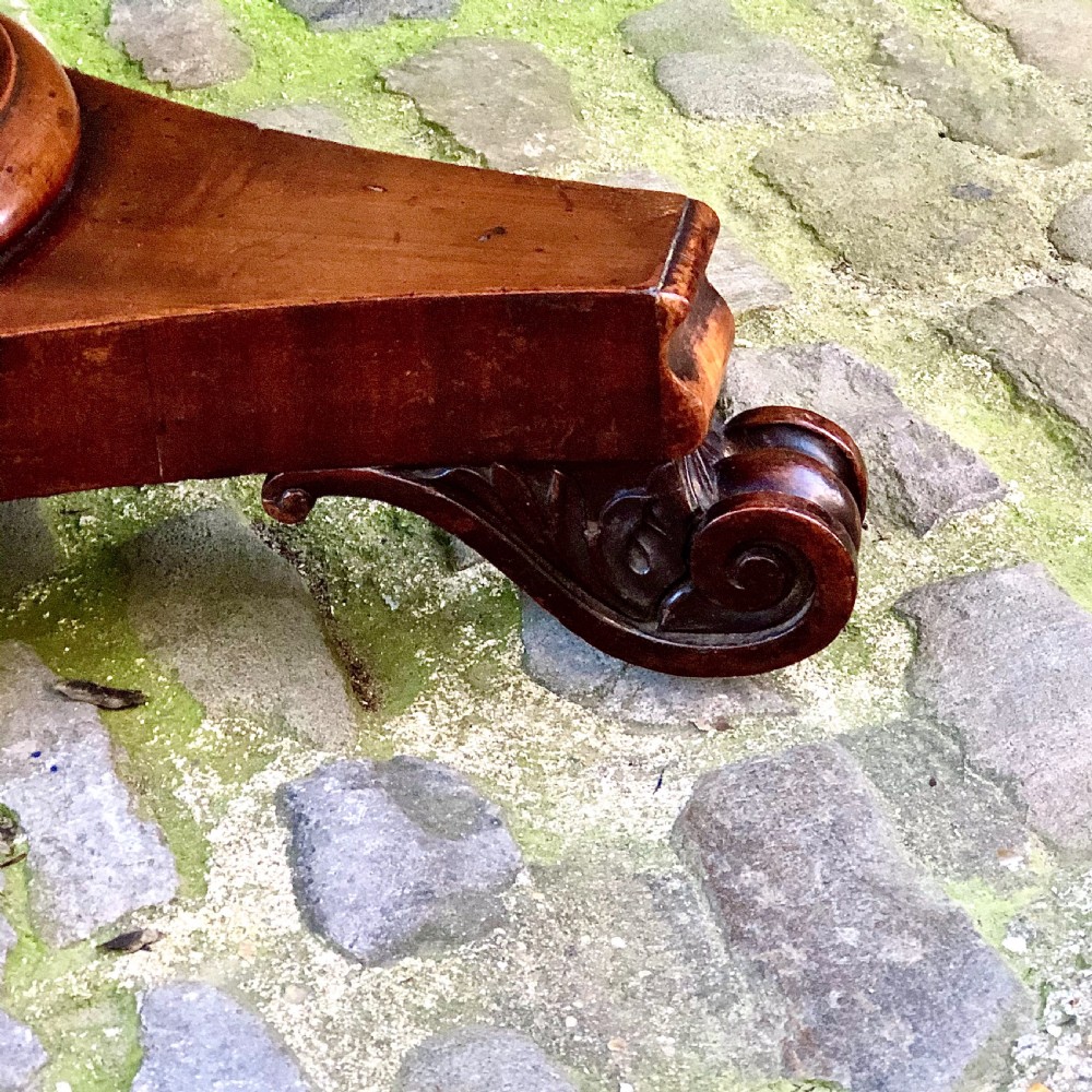 A small Regency mahogany circular pedestal table  View V