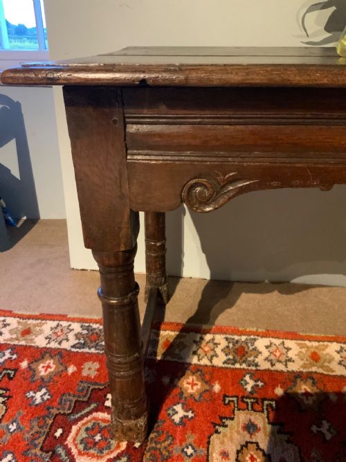 17TH CENTURY OAK SIDE TABLE - ADDITIONAL PHOTO 2