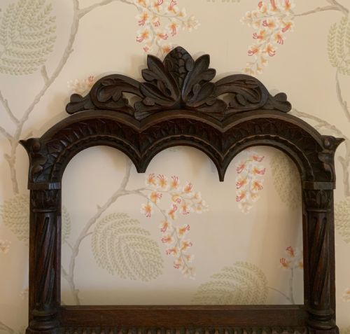 A 19TH CENTURY SET OF FRAMES - ADDITIONAL PHOTO 1