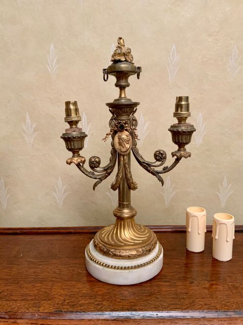 A PAIR 19TH CENTURY ORMOLU TABLE LAMPS - ADDITIONAL PHOTO 1