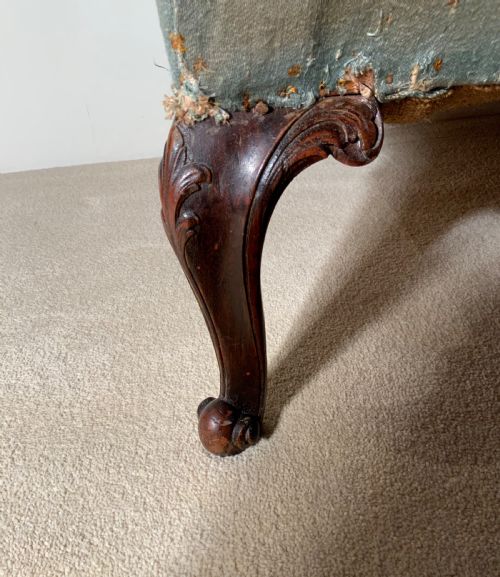 VICTORIAN MAHOGANY UPHOLSTERED SETTEE - ADDITIONAL PHOTO 6