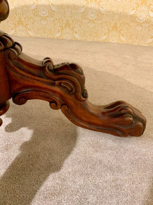 IRISH BURR WALNUT CENTRE TABLE - ADDITIONAL PHOTO 4